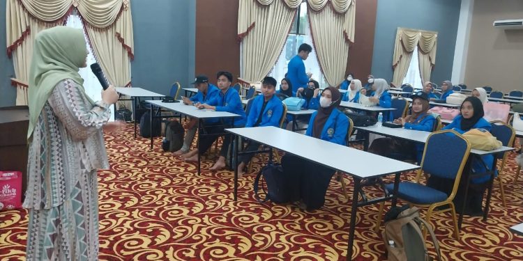 Pemimpin Prodi Perbankan Syariah UMSU Hadirkan Wawasan Keuangan Syariah di Seminar Malaysia