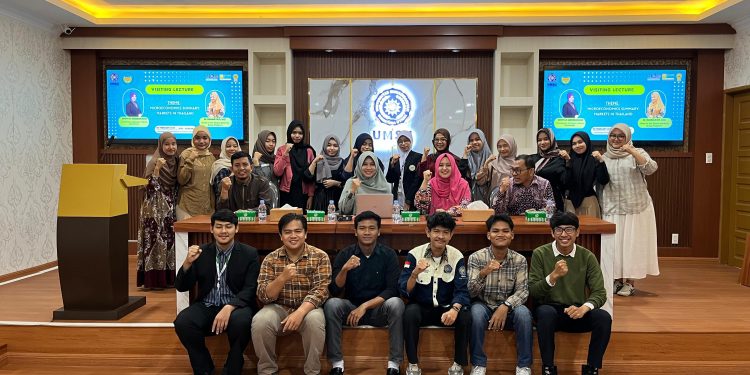 Kegiatan Visiting Lecture: “Microeconomic Summary: Markets in Thailand