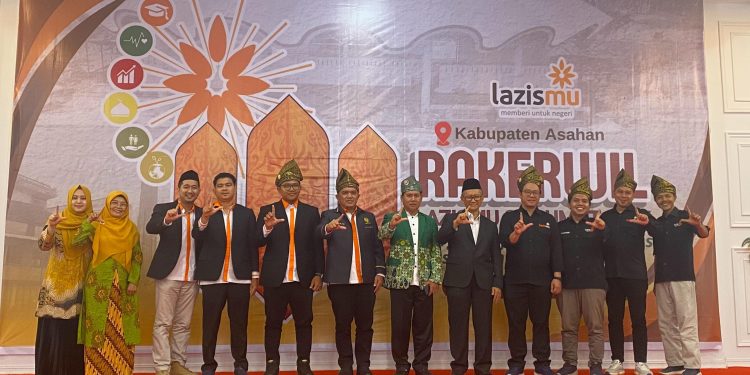Dosen Prodi Perbankan Syariah UMSU Memberikan Panduan DPS pada Rakerwil Lazismu Sumut di Asahan