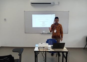 Dosen PBS FAI UMSU Jadi Presenter dalam International Seminar of Islamic Studies (INSIS)