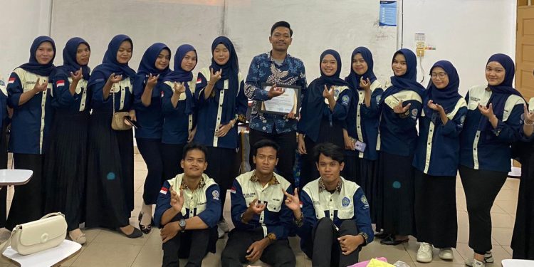 Mahasiswa PBS Mengundang Alumni untuk Berbagi Materi Keuangan Syariah
